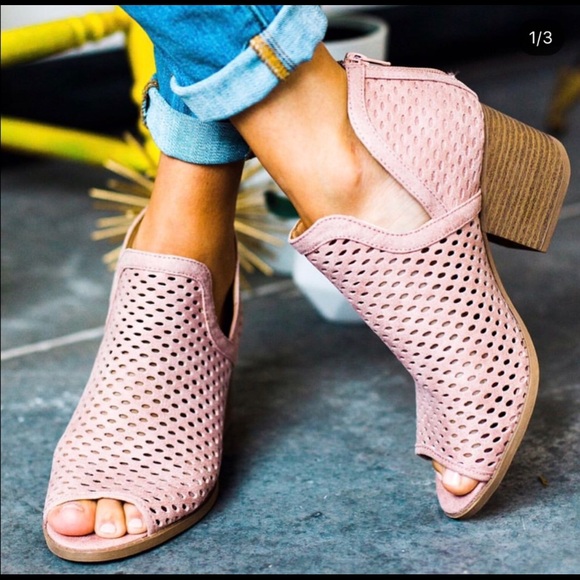 Boutique Shoes - MAUVE PEEP TOE ANKLE BOOTIES